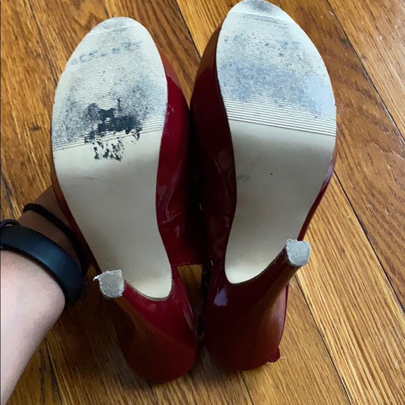 *sold* Steve Madden Red Pumps - Picture 5 of 9